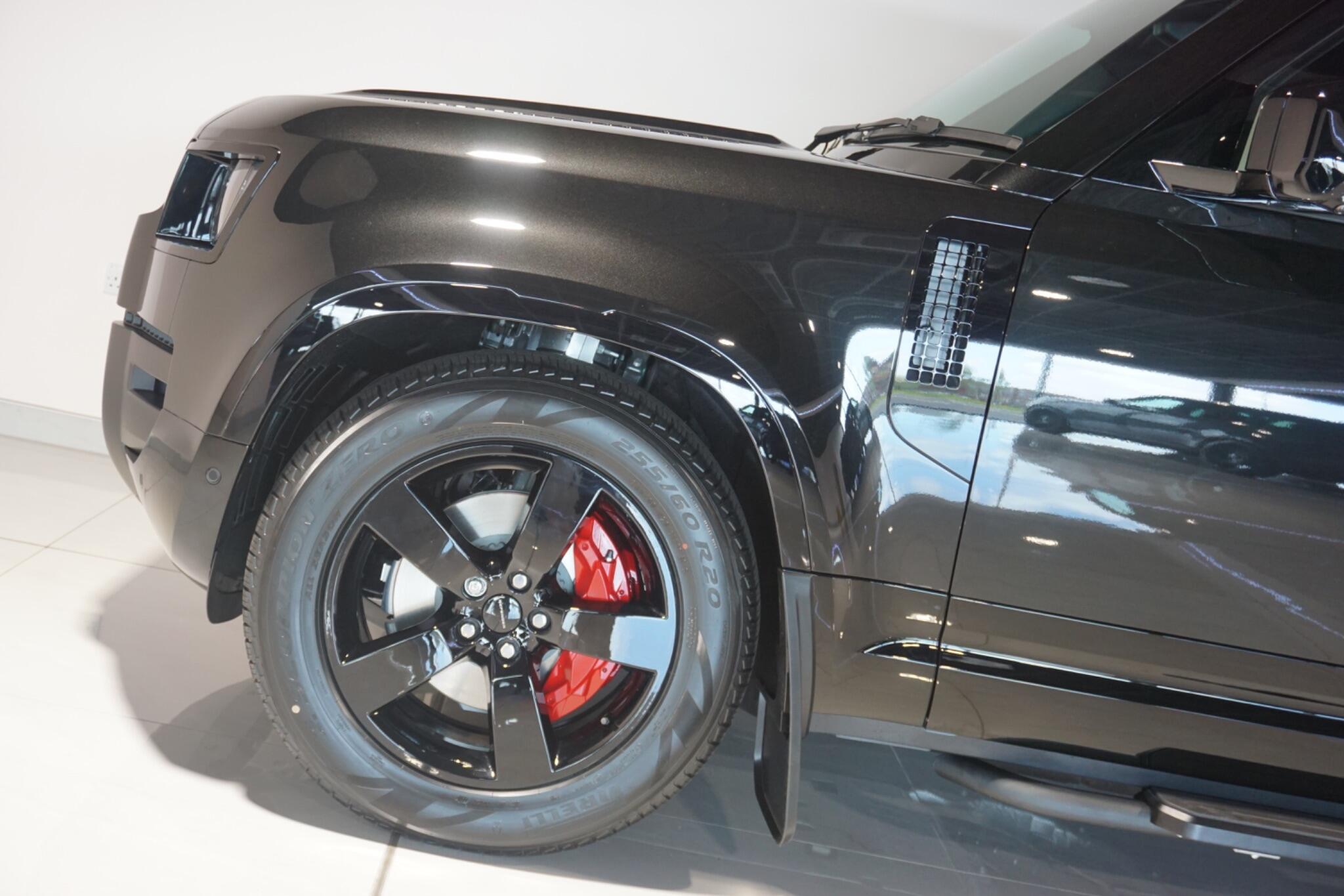 Land Rover Defender 110 3.0 D350 MHEV X-Dynamic HSE Hard Top SUV 5dr Diesel Auto 4WD MWB Euro 6 (s/s) (350 ps)
